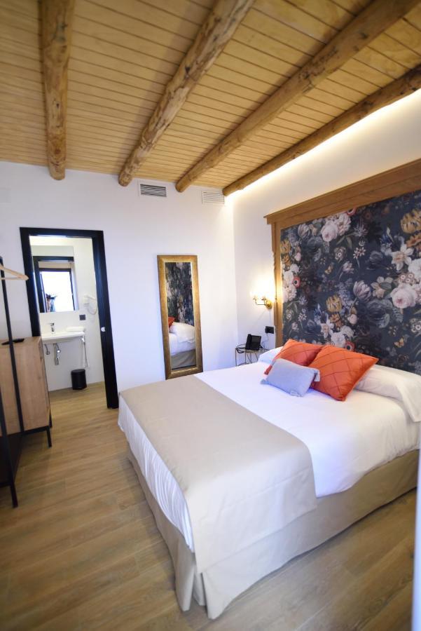 Hostal Santa Habitaciones Aldea del Rocío El Rocío Exterior foto